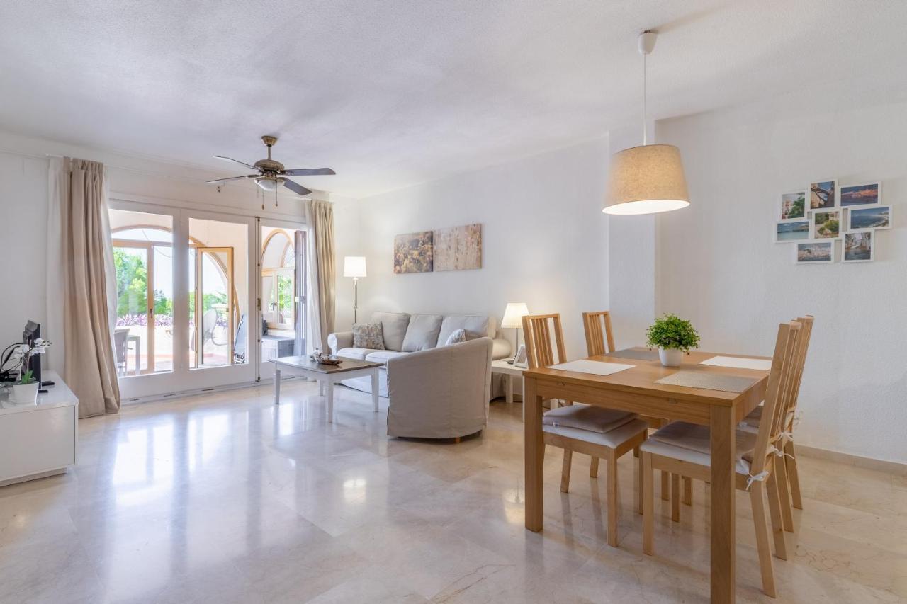 אלתיאה Simplicity Luxury Apartment מראה חיצוני תמונה