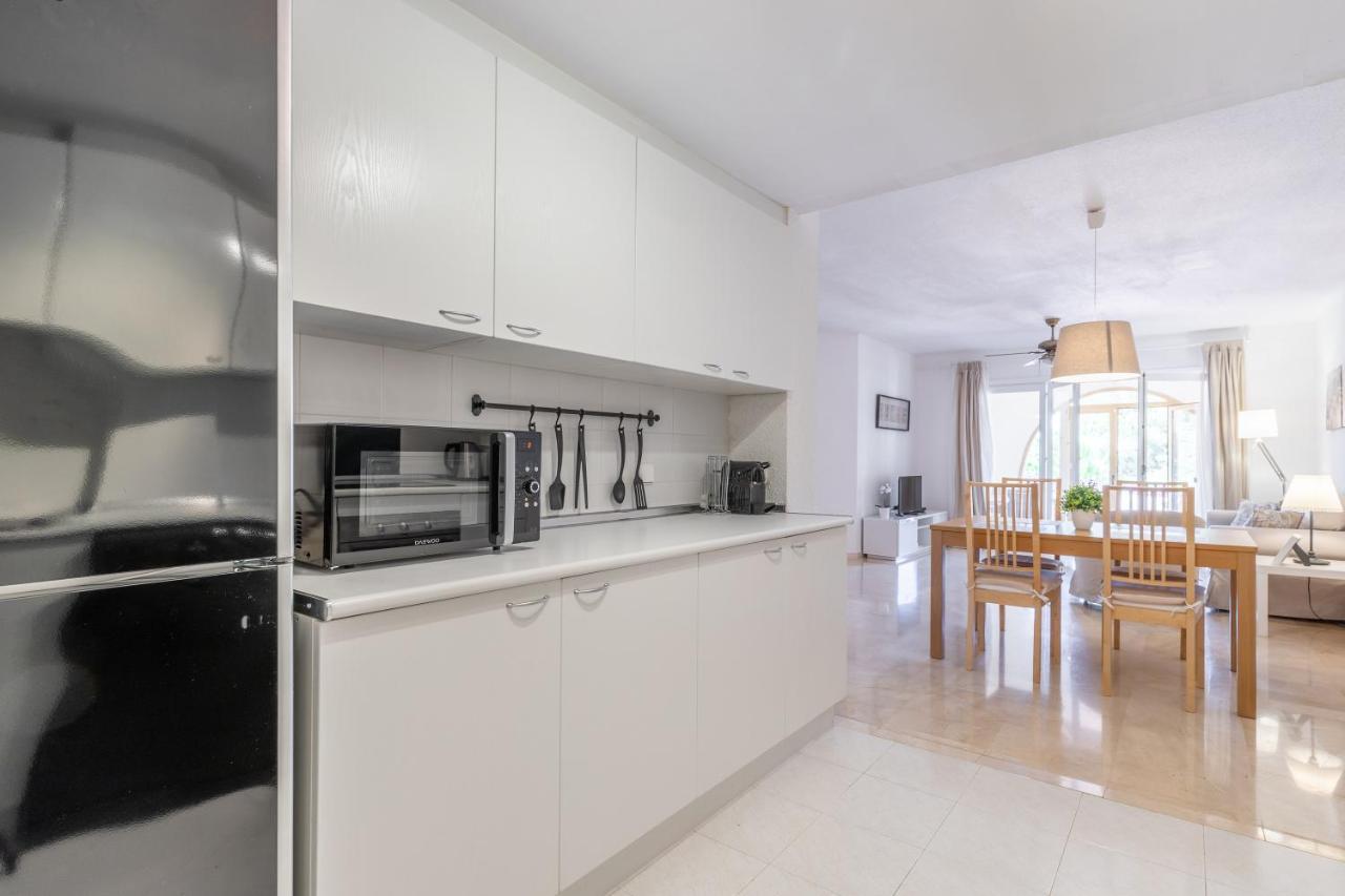 אלתיאה Simplicity Luxury Apartment מראה חיצוני תמונה